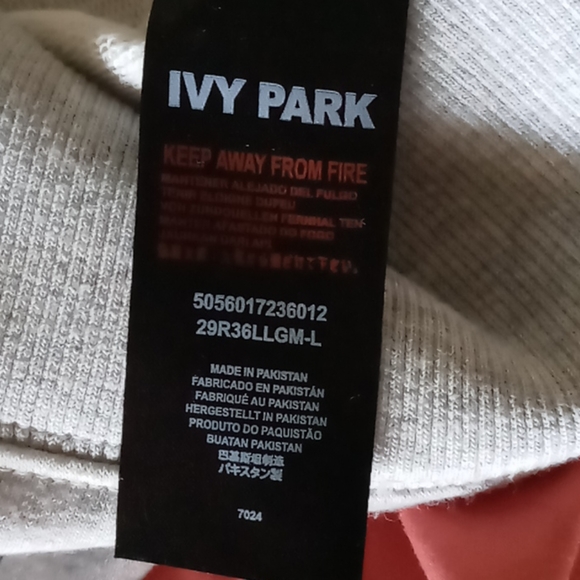 IVY PARY x Adidas Beyoncé sweater XS - Picture 5 of 5